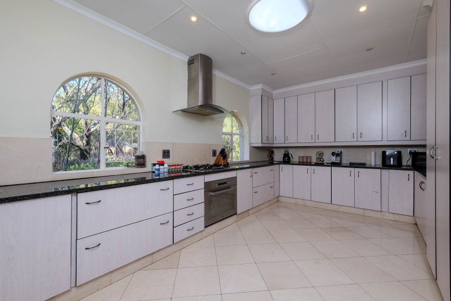 5 Bedroom Property for Sale in Lammermoor Gauteng