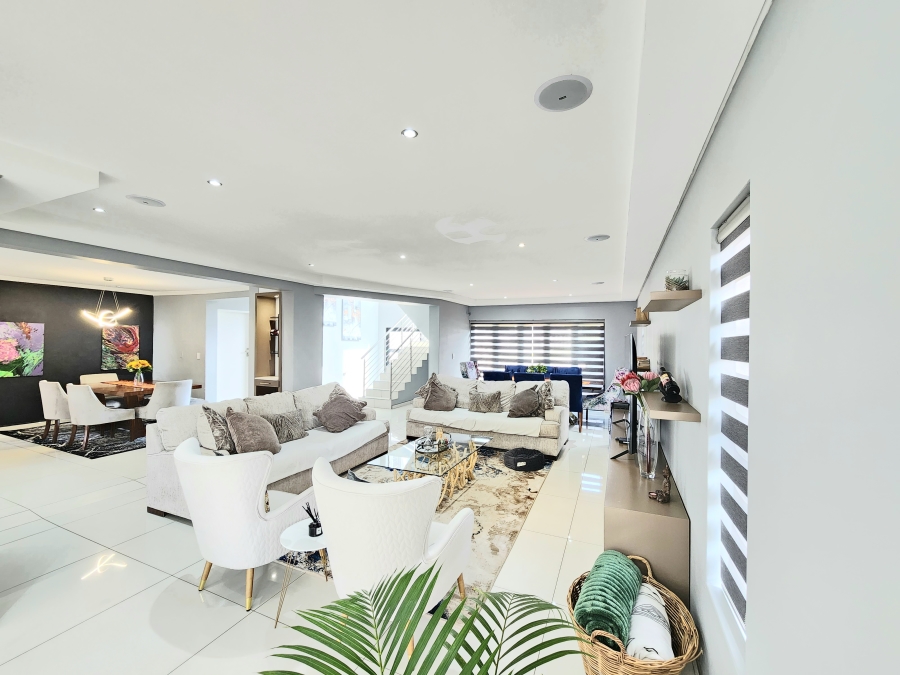 To Let 4 Bedroom Property for Rent in Blue Hills Gauteng