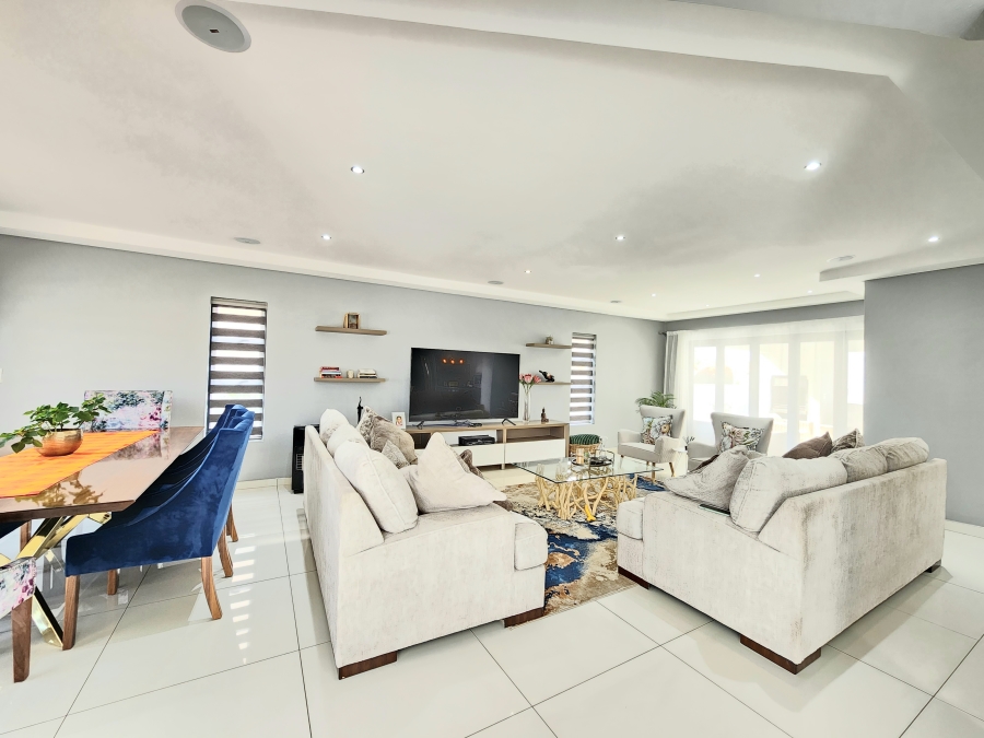 To Let 4 Bedroom Property for Rent in Blue Hills Gauteng