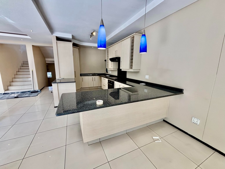 2 Bedroom Property for Sale in Melrose Gauteng