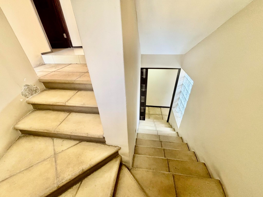 2 Bedroom Property for Sale in Melrose Gauteng