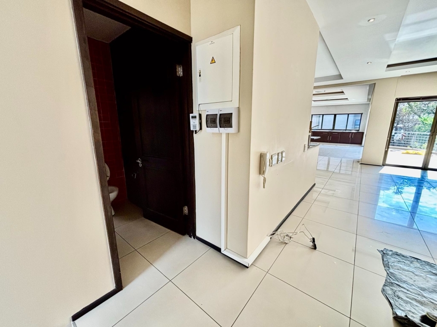 2 Bedroom Property for Sale in Melrose Gauteng