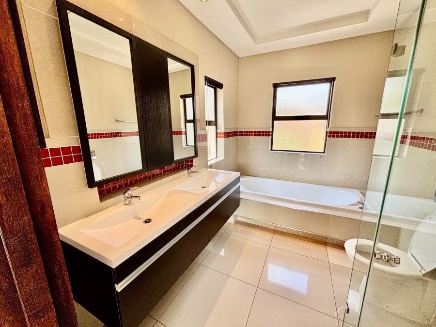 2 Bedroom Property for Sale in Melrose Gauteng