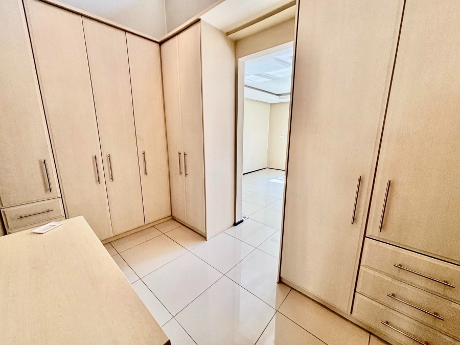 2 Bedroom Property for Sale in Melrose Gauteng