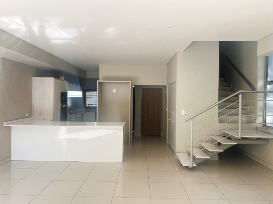 To Let 3 Bedroom Property for Rent in Oaklands Gauteng