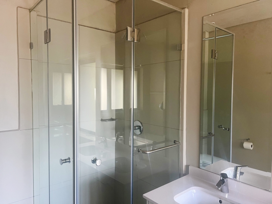 To Let 3 Bedroom Property for Rent in Oaklands Gauteng