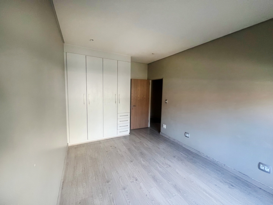 To Let 3 Bedroom Property for Rent in Oaklands Gauteng