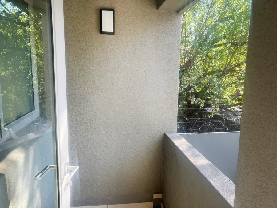 To Let 3 Bedroom Property for Rent in Oaklands Gauteng
