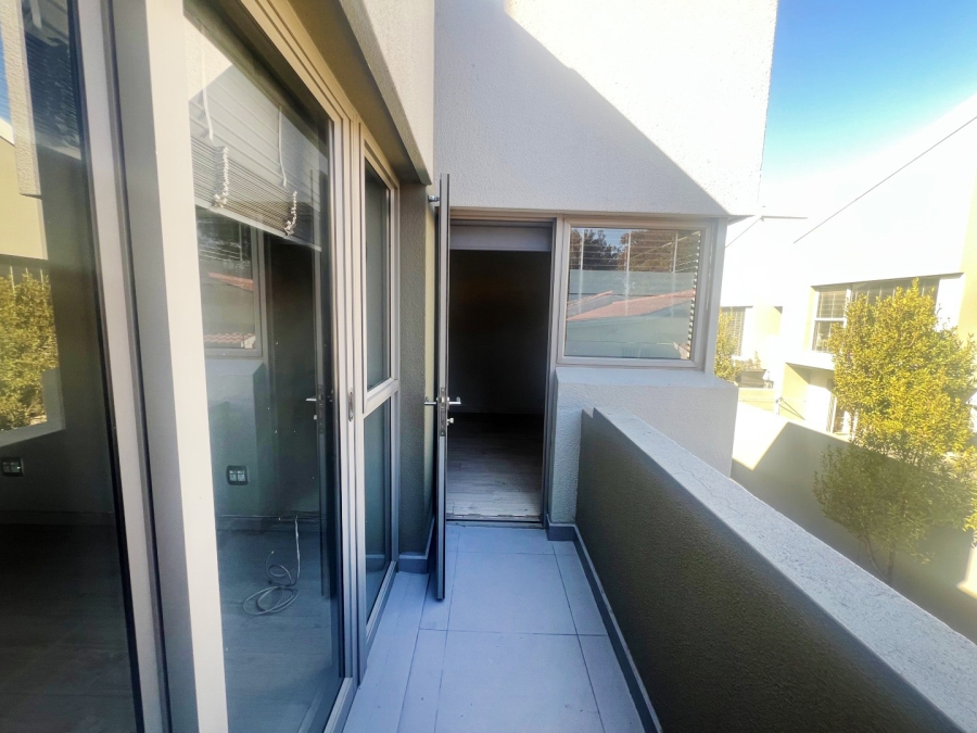 To Let 3 Bedroom Property for Rent in Oaklands Gauteng