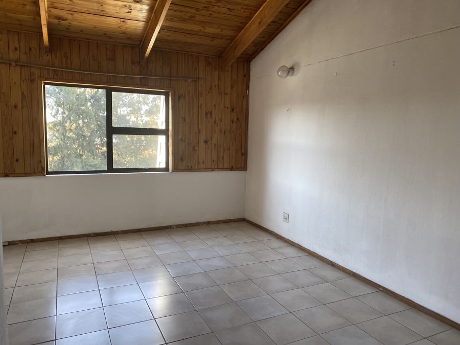 To Let 1 Bedroom Property for Rent in Petervale Gauteng