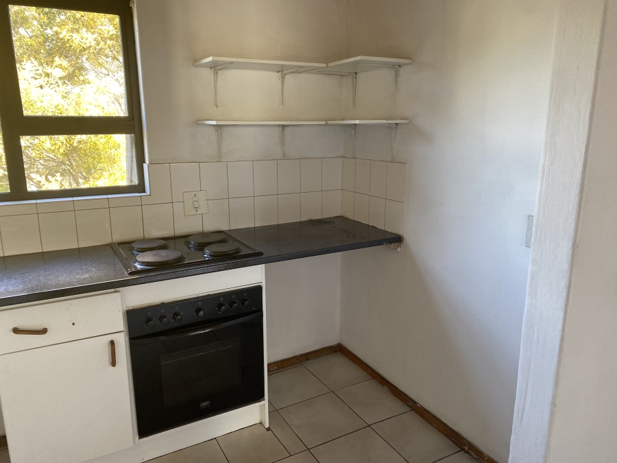 To Let 1 Bedroom Property for Rent in Petervale Gauteng