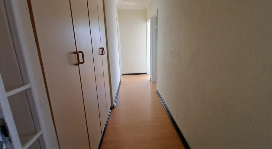 3 Bedroom Property for Sale in South Crest Gauteng