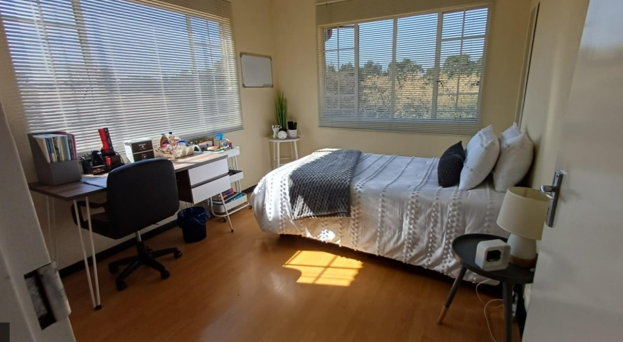 3 Bedroom Property for Sale in South Crest Gauteng