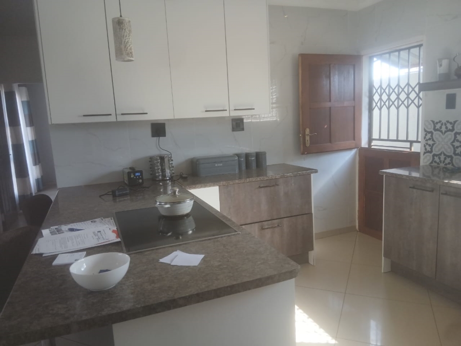 1 Bedroom Property for Sale in Mohlakeng Gauteng