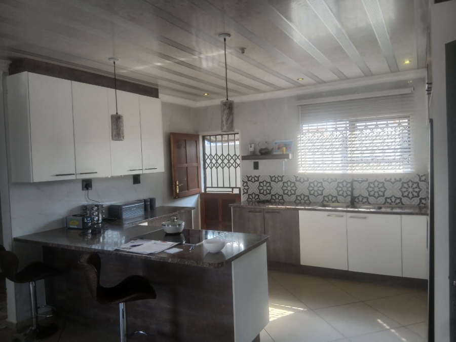 1 Bedroom Property for Sale in Mohlakeng Gauteng