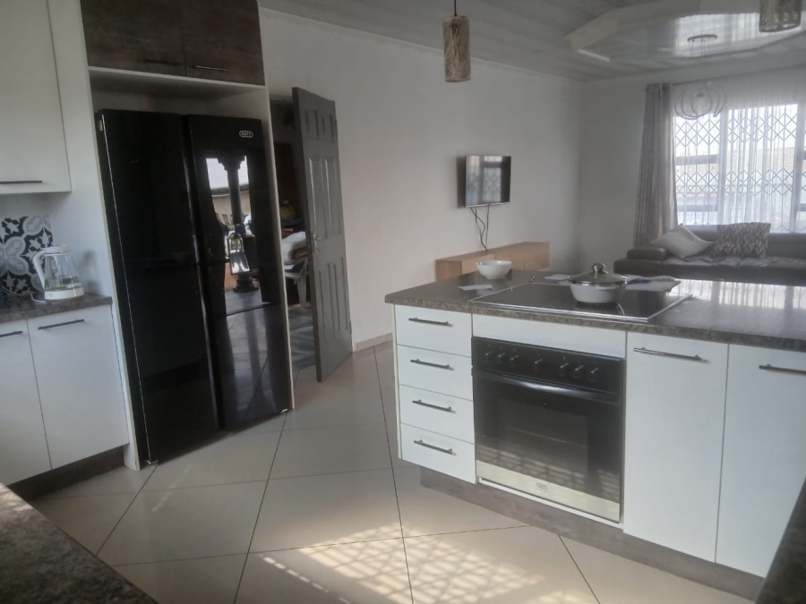 1 Bedroom Property for Sale in Mohlakeng Gauteng