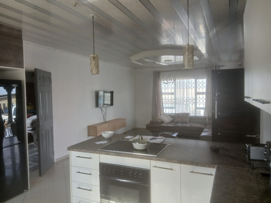 1 Bedroom Property for Sale in Mohlakeng Gauteng