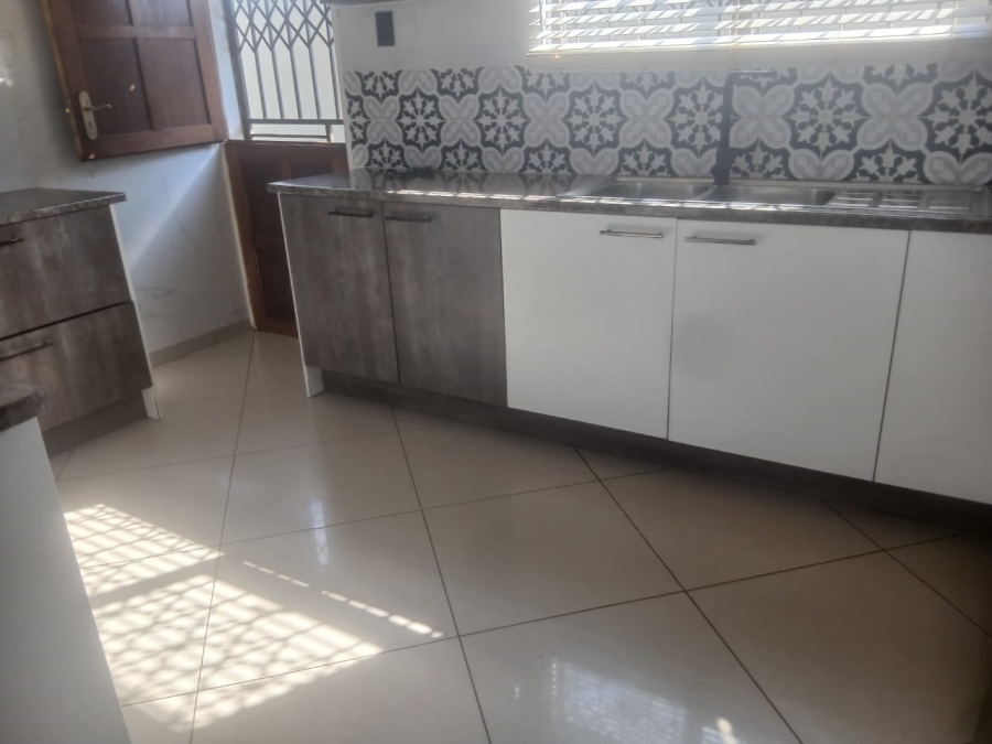 1 Bedroom Property for Sale in Mohlakeng Gauteng