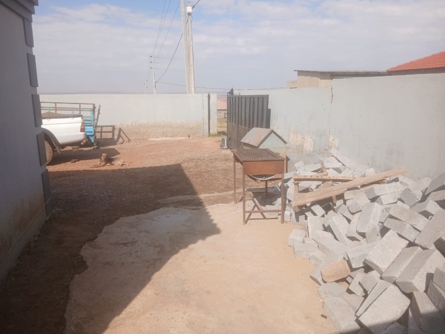 1 Bedroom Property for Sale in Mohlakeng Gauteng
