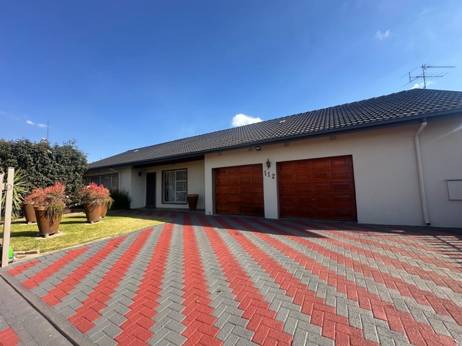 4 Bedroom Property for Sale in Randhart Gauteng
