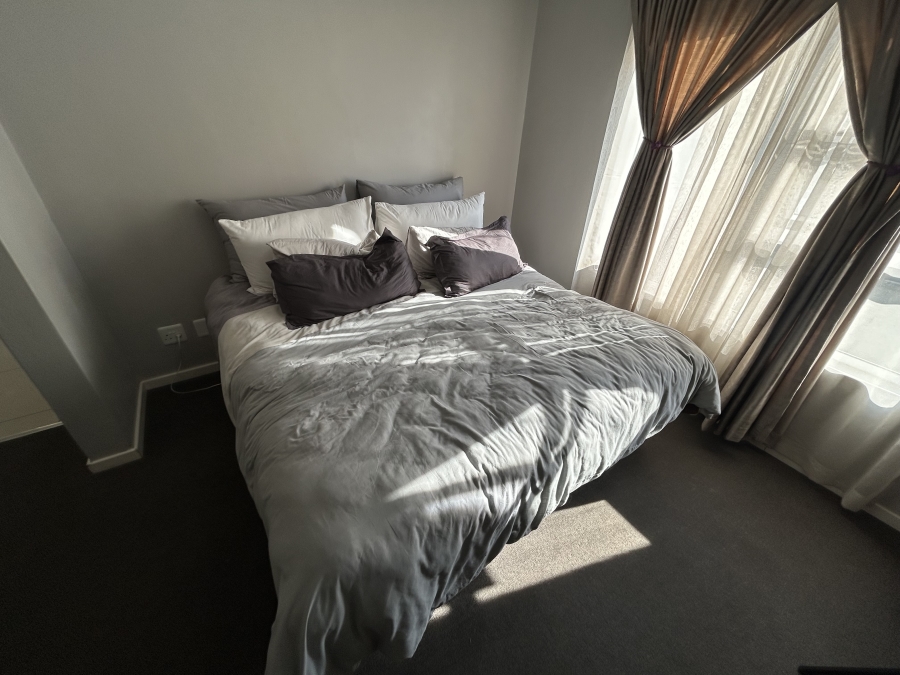 2 Bedroom Property for Sale in Blue Hills Gauteng