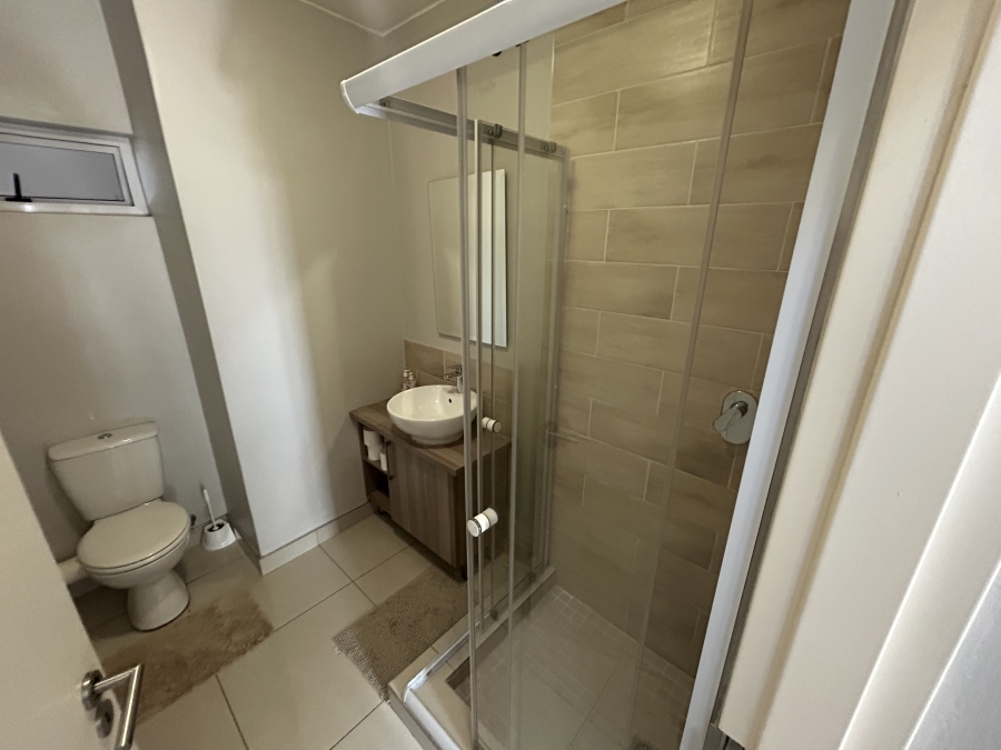2 Bedroom Property for Sale in Blue Hills Gauteng