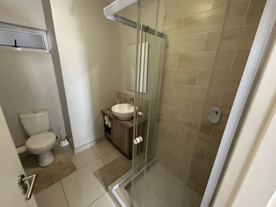 2 Bedroom Property for Sale in Blue Hills Gauteng