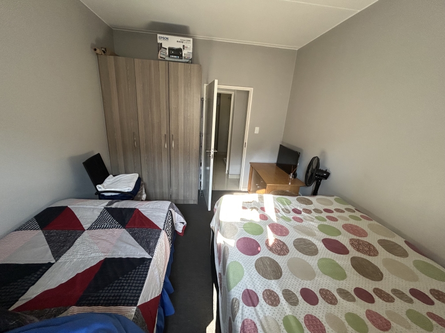 2 Bedroom Property for Sale in Blue Hills Gauteng