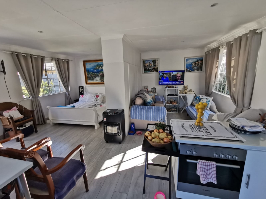 4 Bedroom Property for Sale in Brackenhurst Gauteng