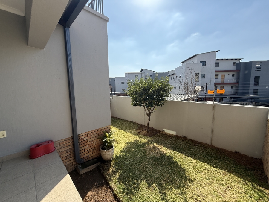 3 Bedroom Property for Sale in Barbeque Downs Gauteng