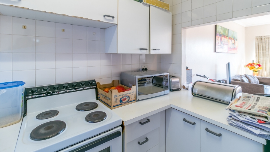 2 Bedroom Property for Sale in Buccleuch Gauteng