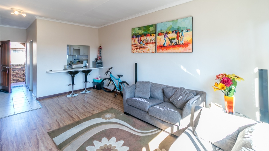 2 Bedroom Property for Sale in Buccleuch Gauteng