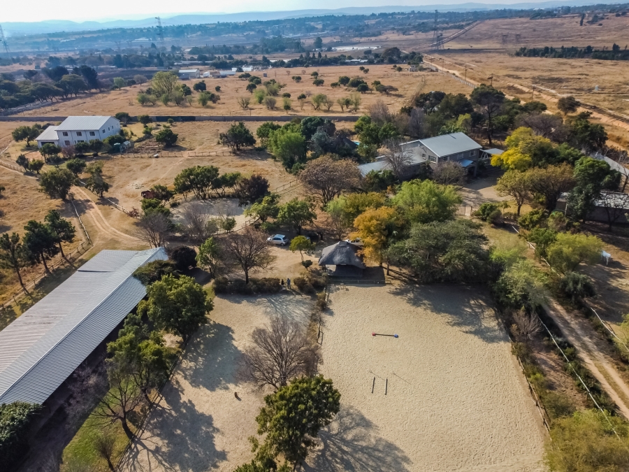 10 Bedroom Property for Sale in Knoppieslaagte Gauteng