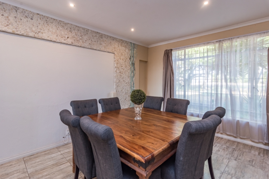 10 Bedroom Property for Sale in Knoppieslaagte Gauteng