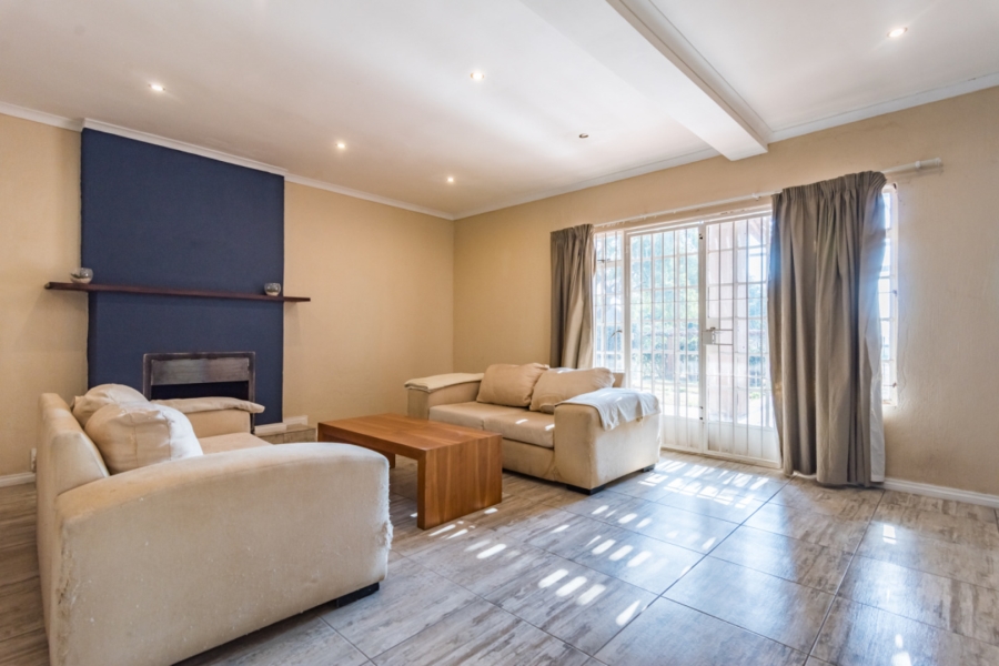 10 Bedroom Property for Sale in Knoppieslaagte Gauteng