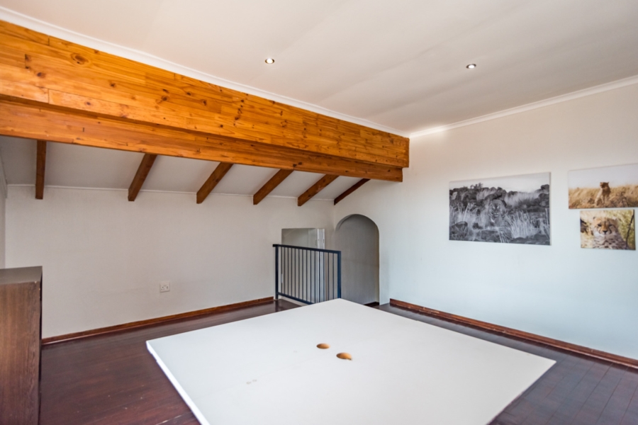 10 Bedroom Property for Sale in Knoppieslaagte Gauteng
