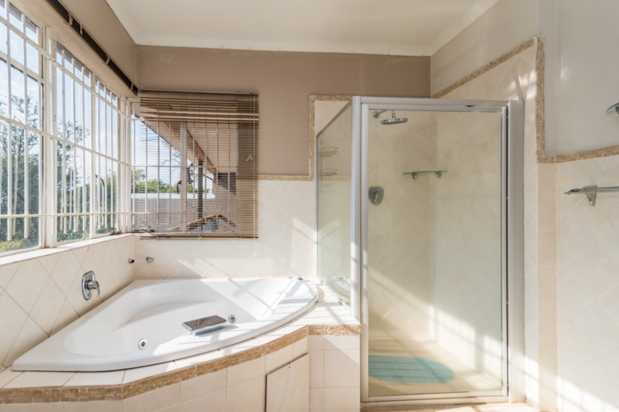 10 Bedroom Property for Sale in Knoppieslaagte Gauteng