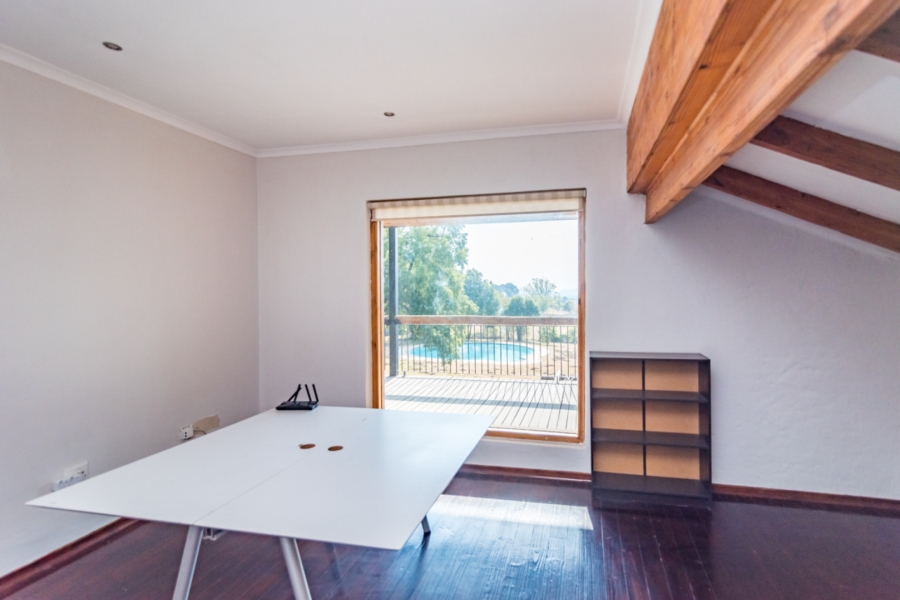 10 Bedroom Property for Sale in Knoppieslaagte Gauteng
