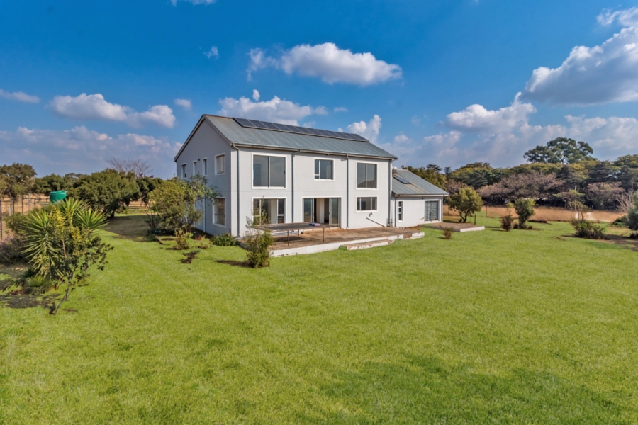 10 Bedroom Property for Sale in Knoppieslaagte Gauteng