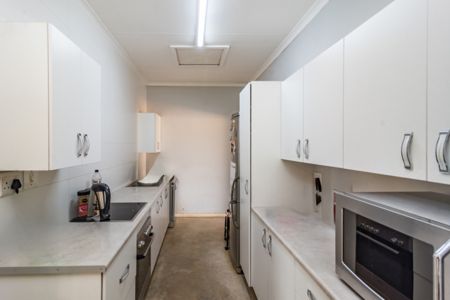 10 Bedroom Property for Sale in Knoppieslaagte Gauteng
