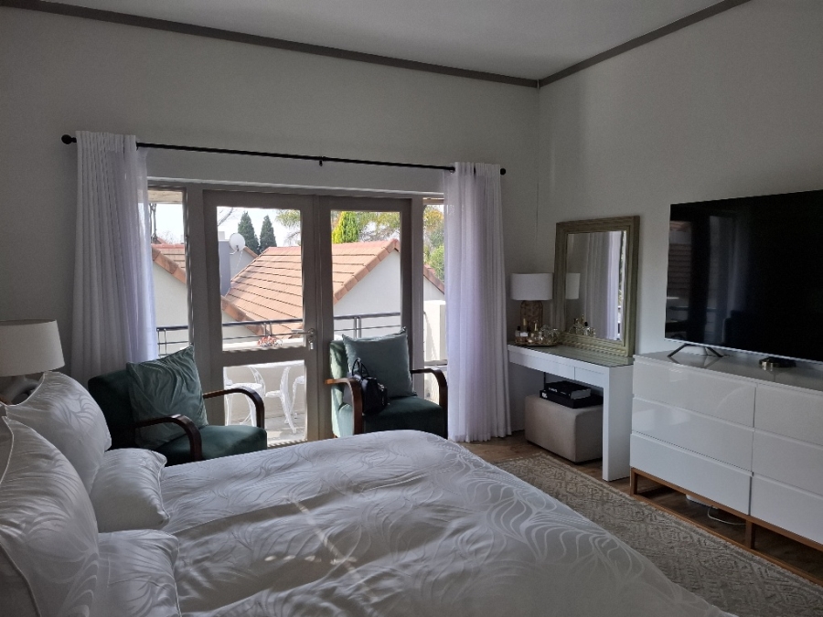 To Let 3 Bedroom Property for Rent in Fourways Gauteng
