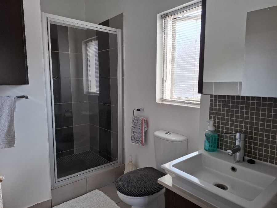 To Let 3 Bedroom Property for Rent in Fourways Gauteng