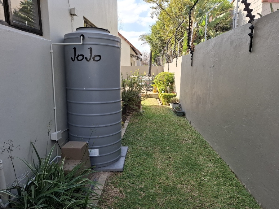 To Let 3 Bedroom Property for Rent in Fourways Gauteng