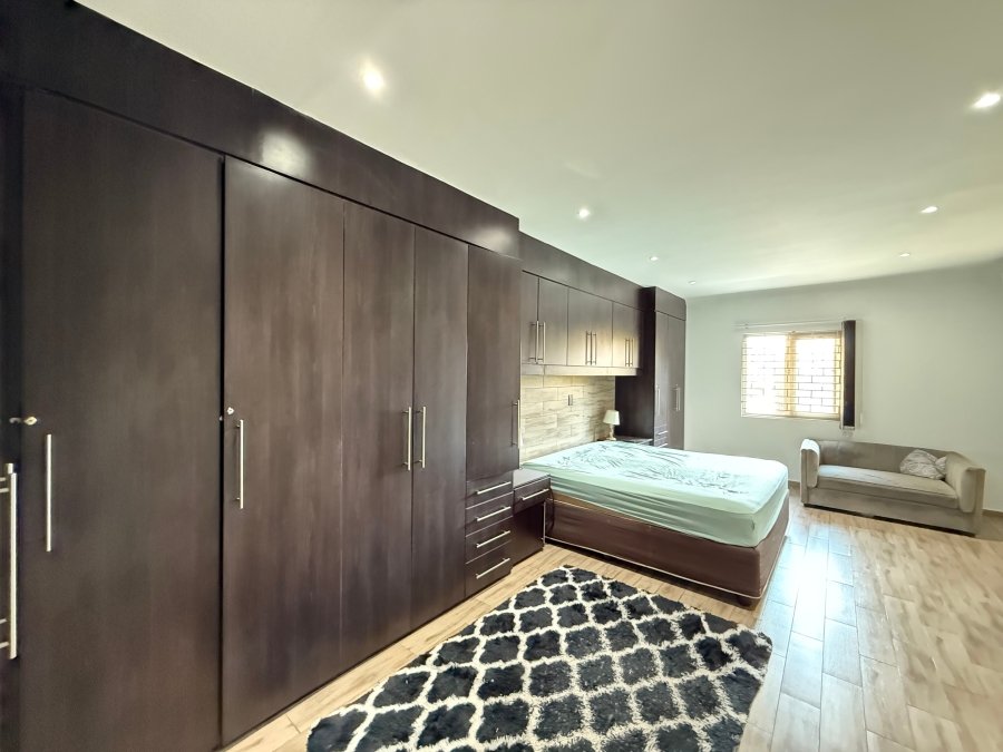 2 Bedroom Property for Sale in Ferndale Gauteng