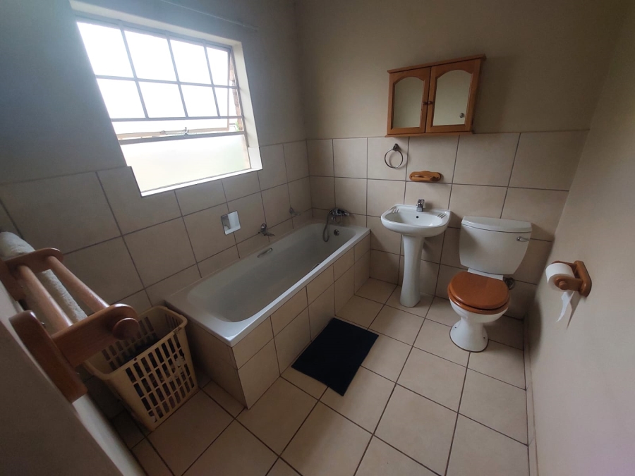 To Let 3 Bedroom Property for Rent in Montana Gauteng