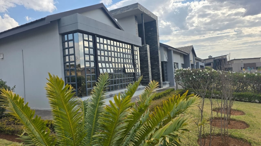 4 Bedroom Property for Sale in Eldoraigne Gauteng