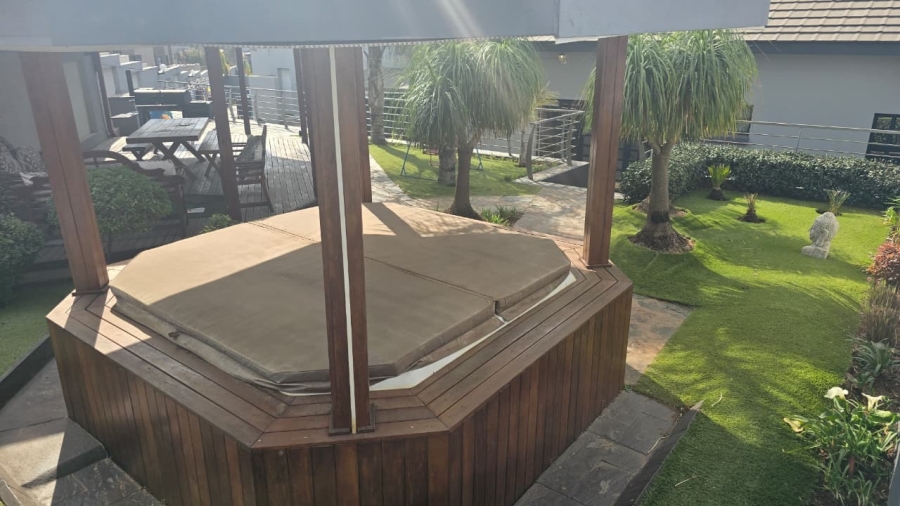 4 Bedroom Property for Sale in Eldoraigne Gauteng