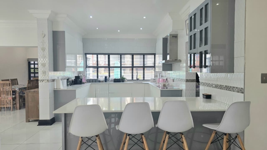 4 Bedroom Property for Sale in Eldoraigne Gauteng