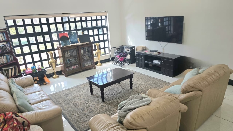 4 Bedroom Property for Sale in Eldoraigne Gauteng