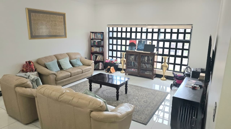 4 Bedroom Property for Sale in Eldoraigne Gauteng